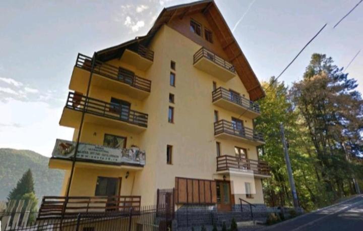 Apartament Aosta Central Sinaia Lägenhet Exteriör bild
